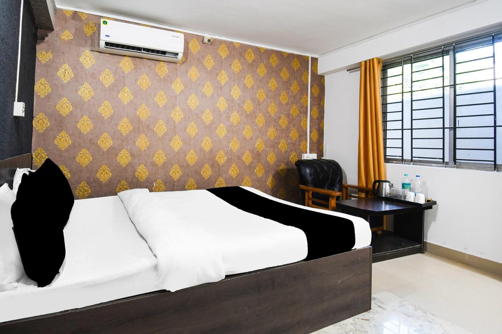 Super Hotel O Champasari Siliguri Formerly Four Fox Suits Panchanai Экстерьер фото