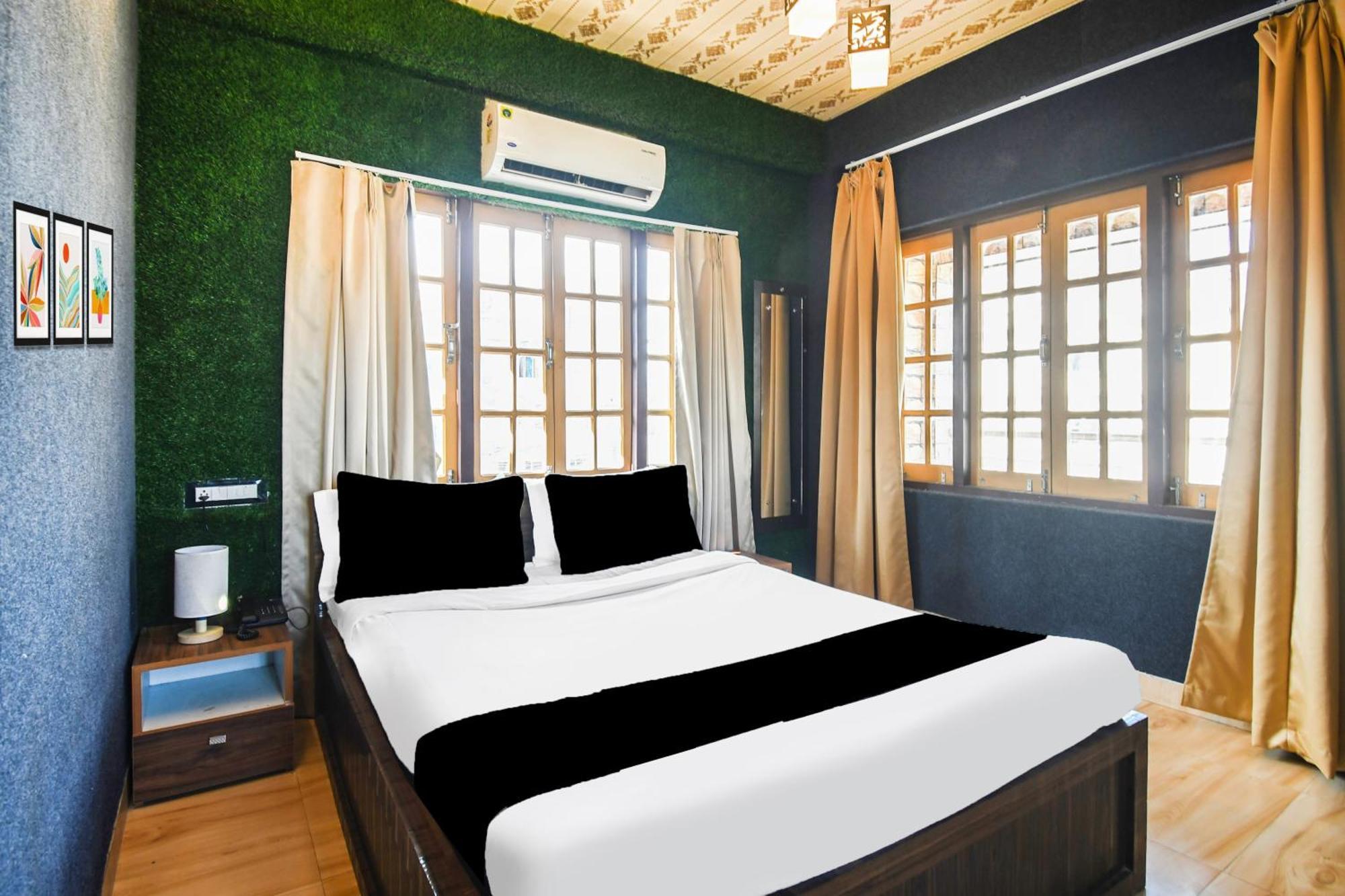 Super Hotel O Champasari Siliguri Formerly Four Fox Suits Panchanai Экстерьер фото