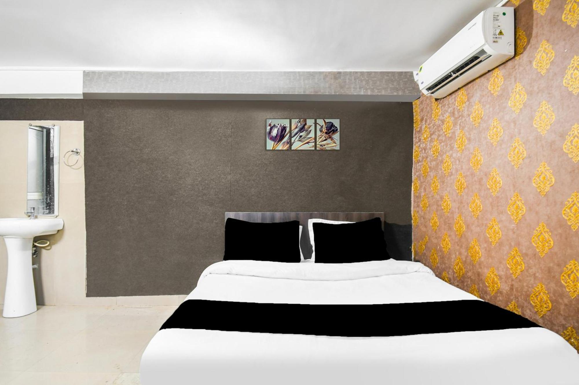 Super Hotel O Champasari Siliguri Formerly Four Fox Suits Panchanai Экстерьер фото