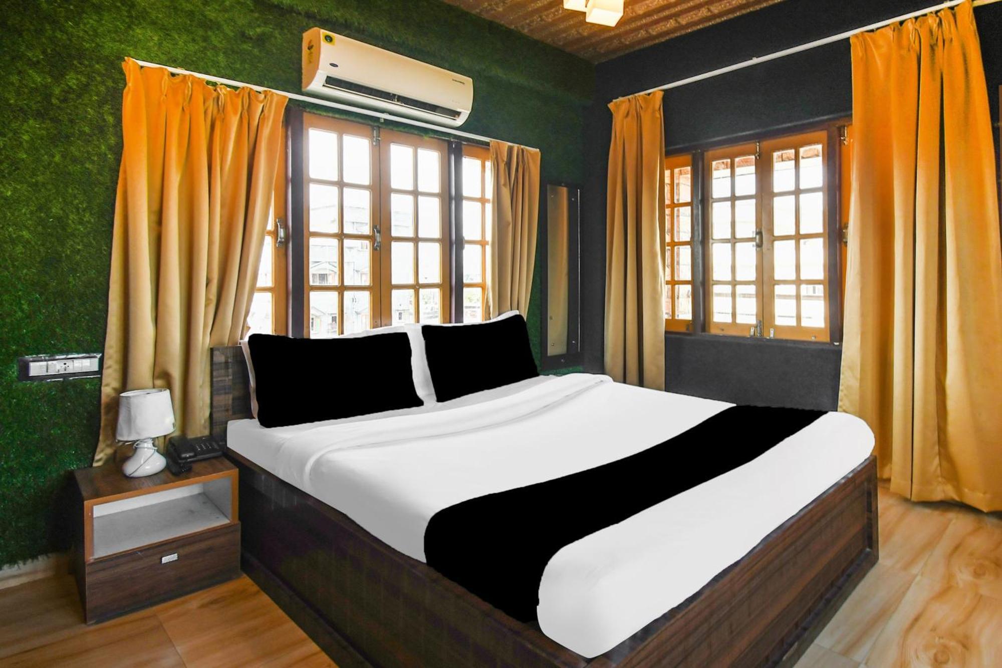 Super Hotel O Champasari Siliguri Formerly Four Fox Suits Panchanai Экстерьер фото