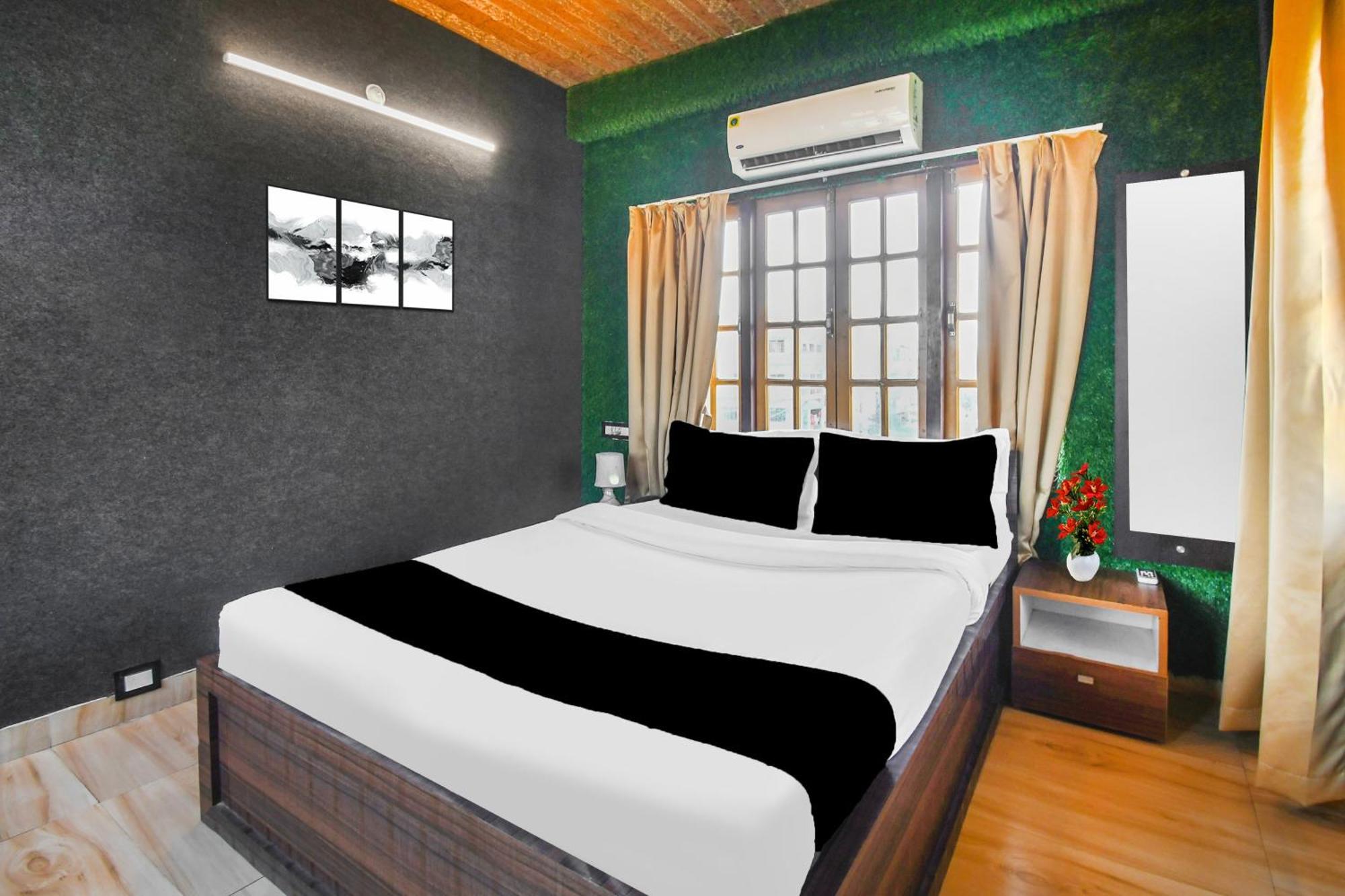Super Hotel O Champasari Siliguri Formerly Four Fox Suits Panchanai Экстерьер фото