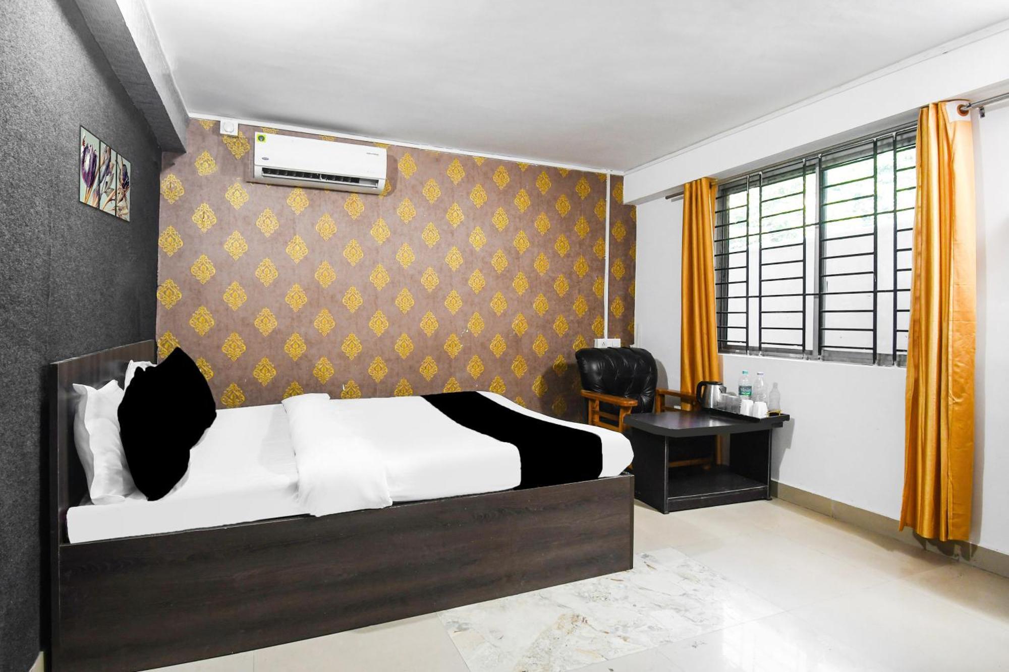 Super Hotel O Champasari Siliguri Formerly Four Fox Suits Panchanai Экстерьер фото